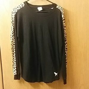 PINK long sleeve leopard shirt 🐆